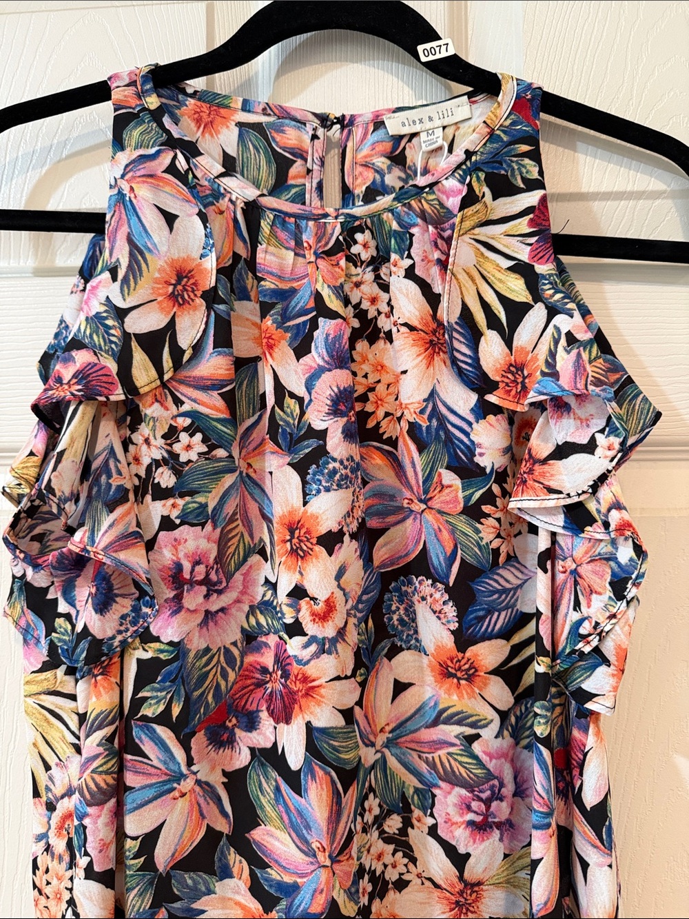 Alex & Lili black & pink Floral sleeveless Blouse size medium